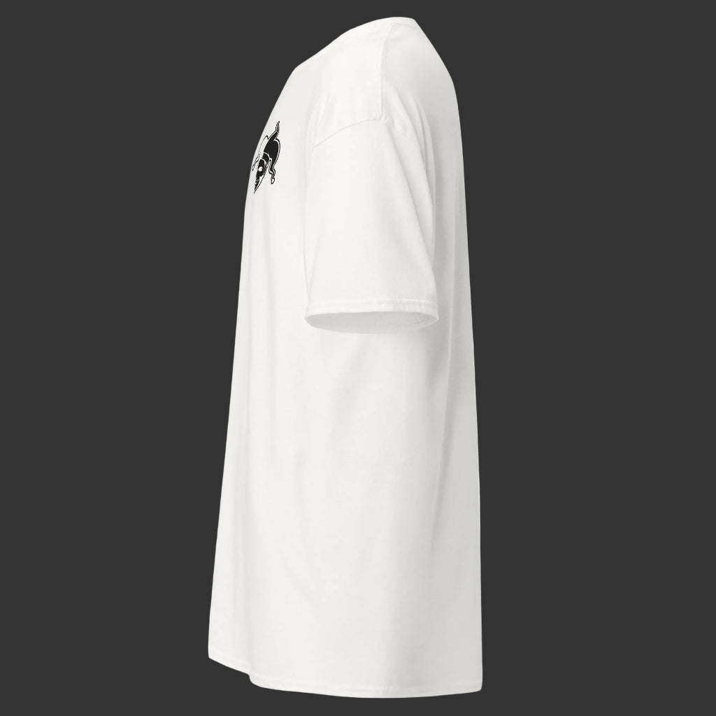 Brustdetail: „Gestickter HEXJESTER Narrenkopf auf natur Oversized T-Shirt“